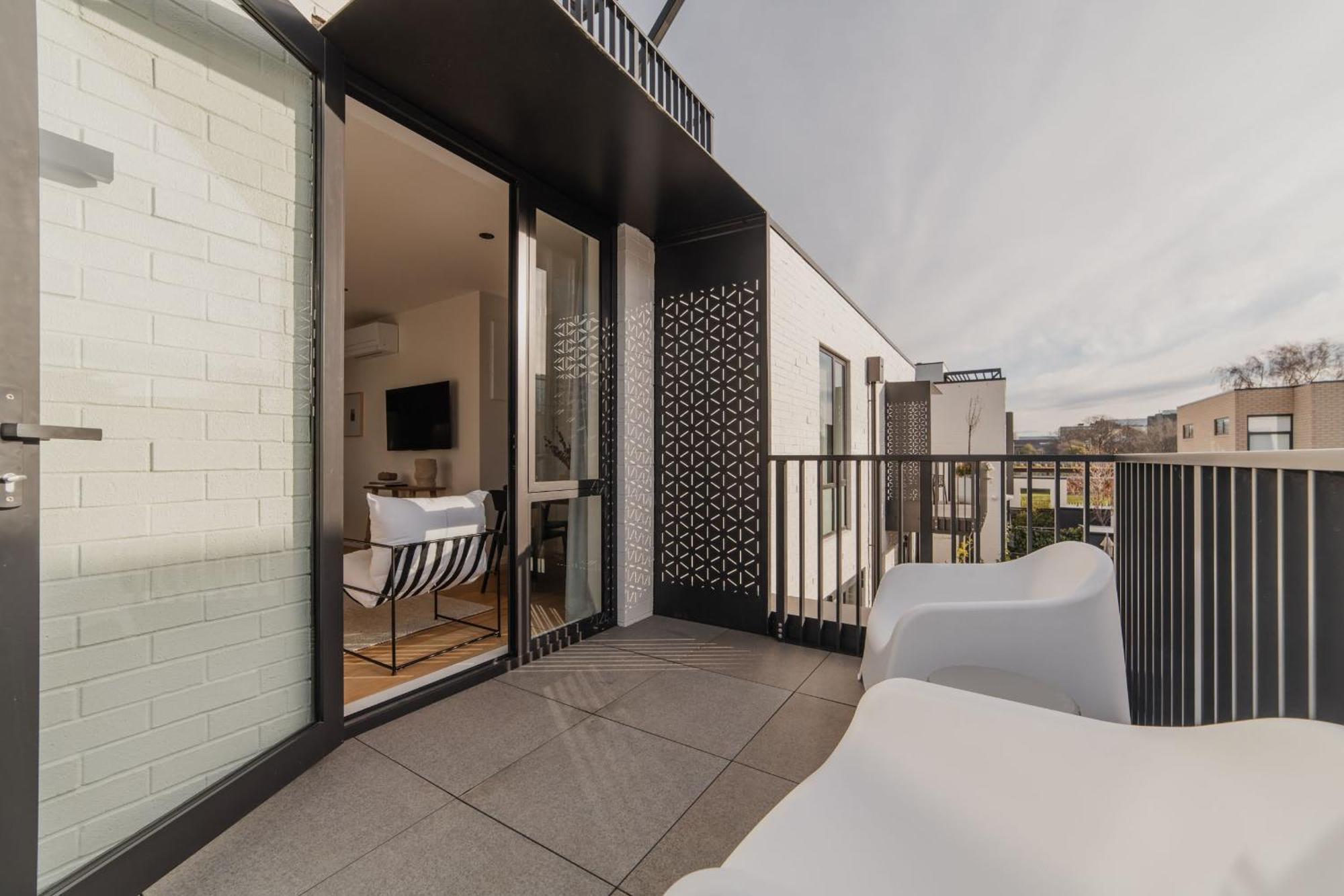 Chic And Contemporary Living At Cambridge Terrace Villa Christchurch Exteriör bild