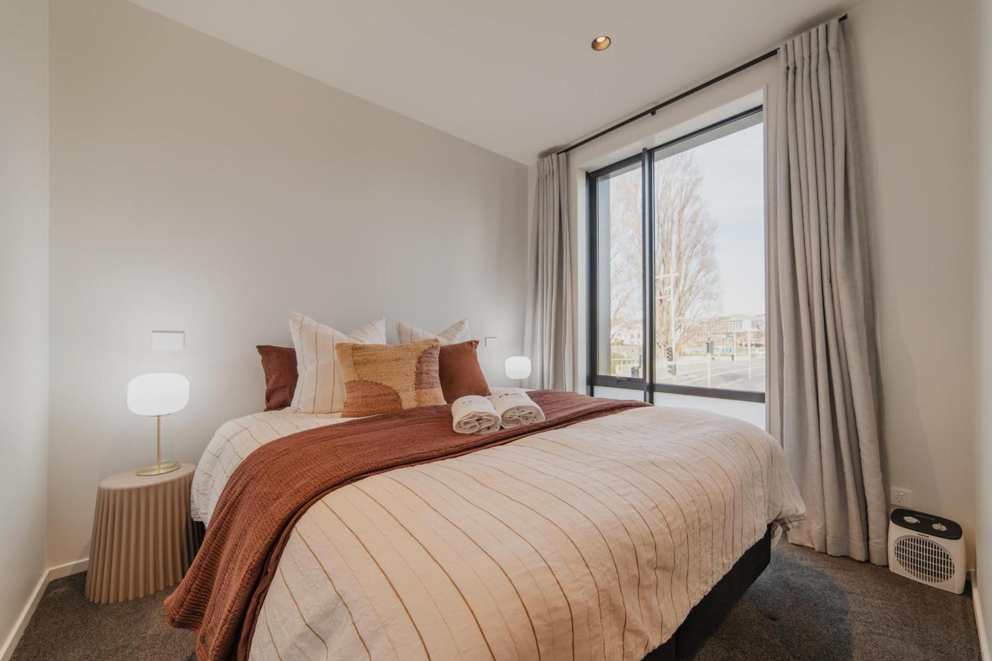 Chic And Contemporary Living At Cambridge Terrace Villa Christchurch Exteriör bild