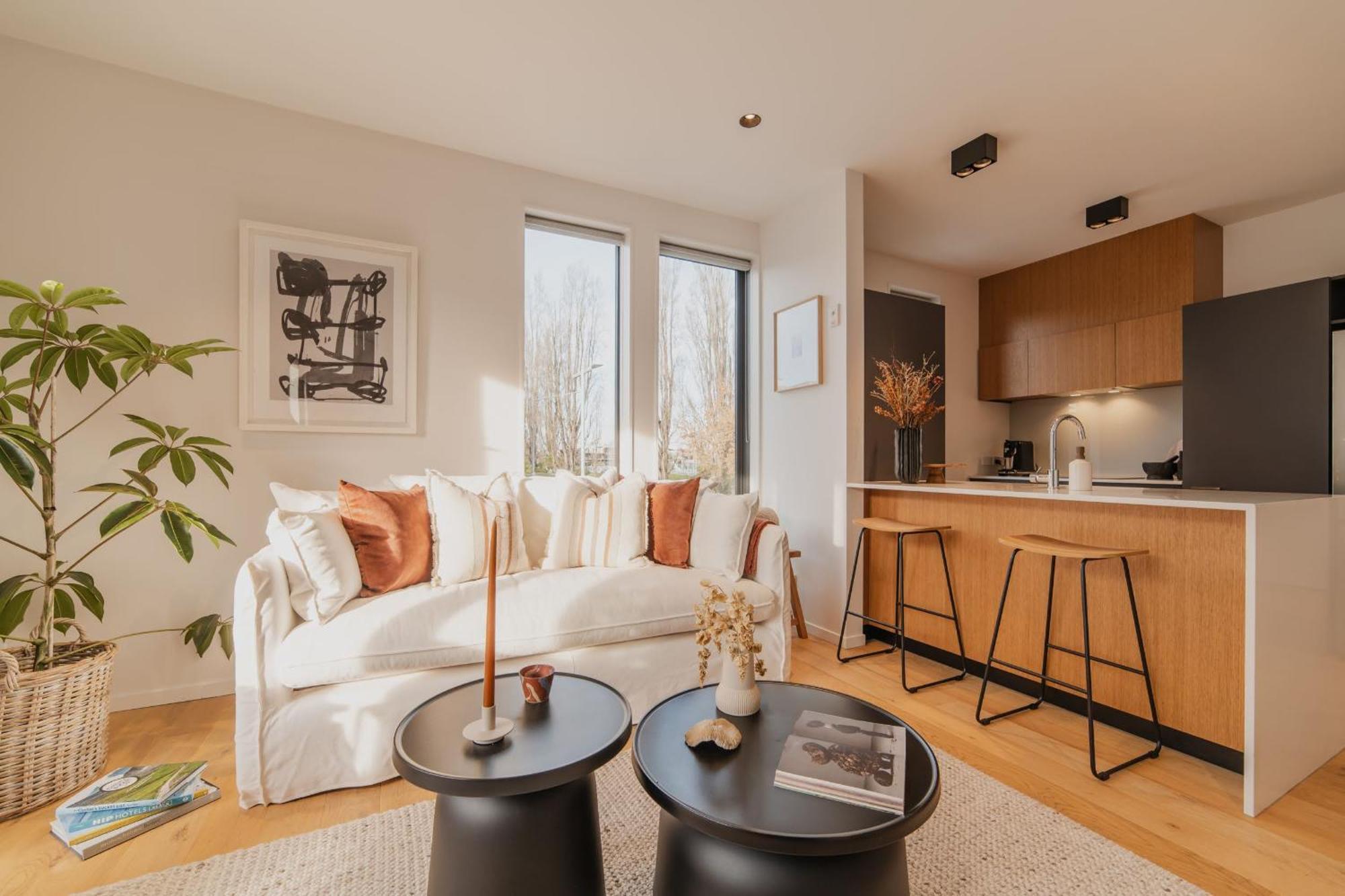 Chic And Contemporary Living At Cambridge Terrace Villa Christchurch Exteriör bild