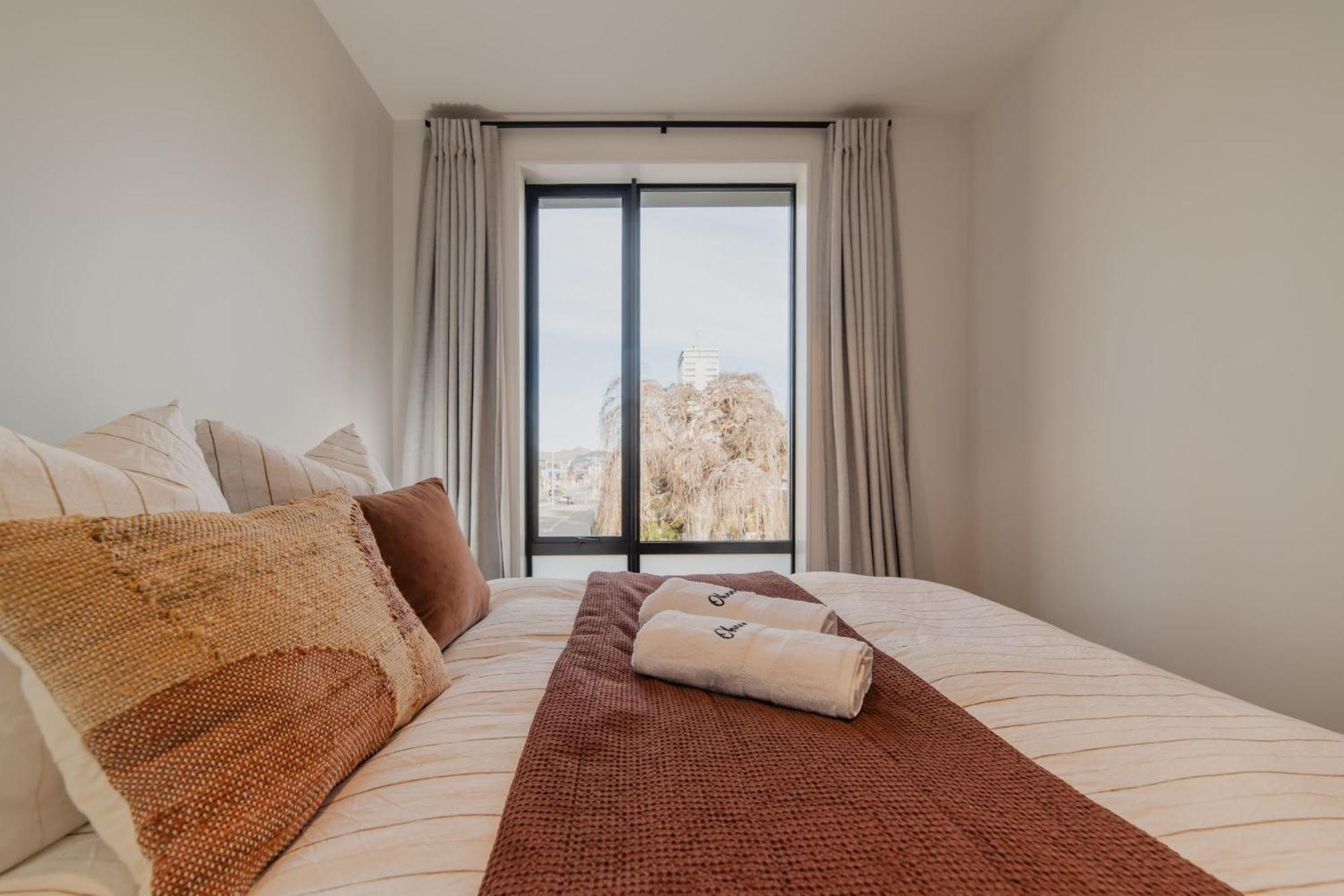Chic And Contemporary Living At Cambridge Terrace Villa Christchurch Exteriör bild